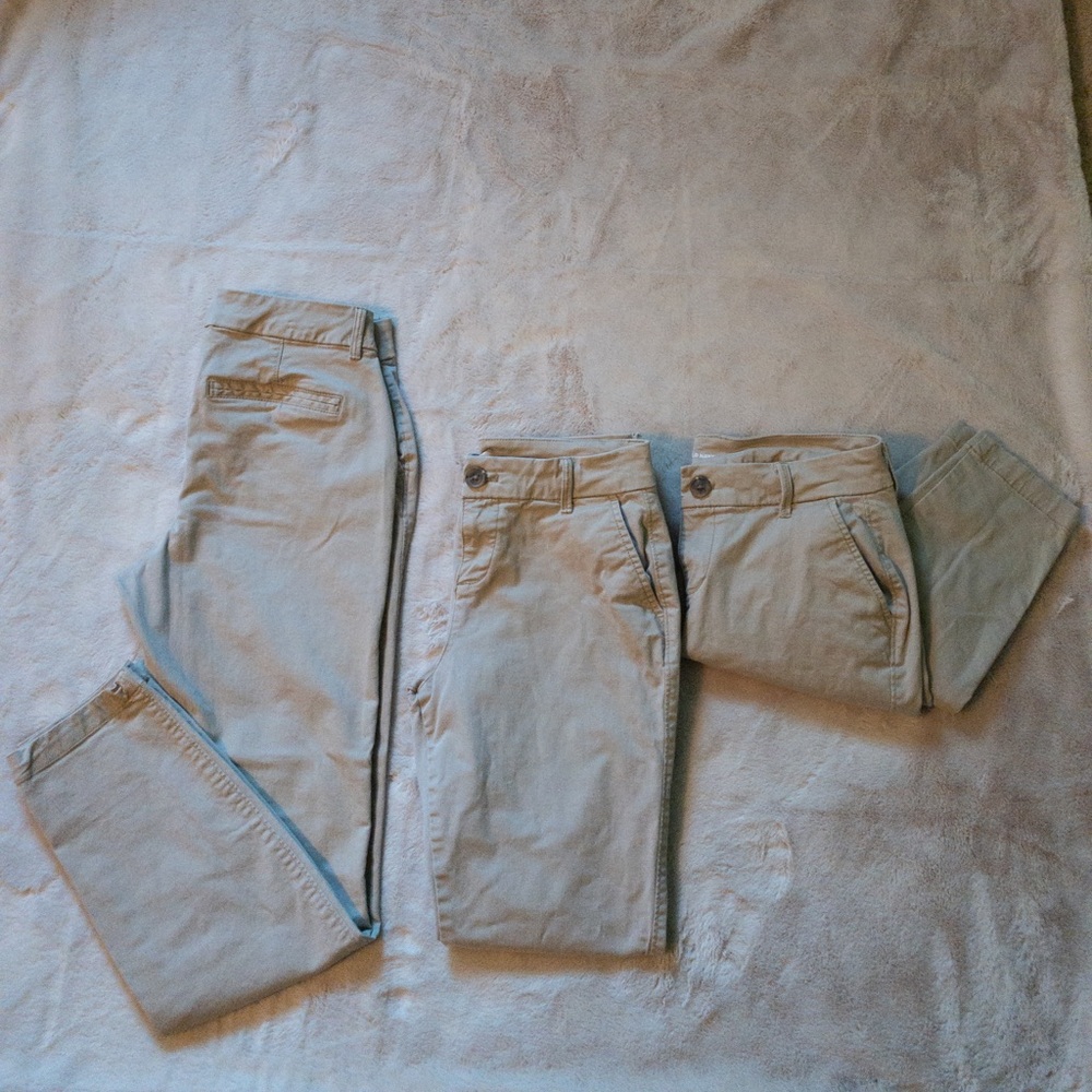 Khaki mid-rise skinny pants